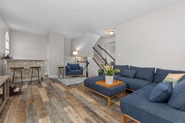 236 Thornapple Ln, Cranberry Twp, PA 16066