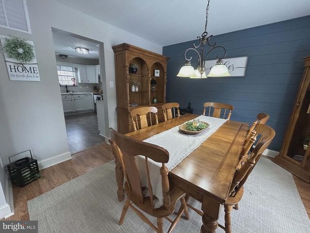 181 ROOSEVELT AVE, Franklinville, NJ 08322