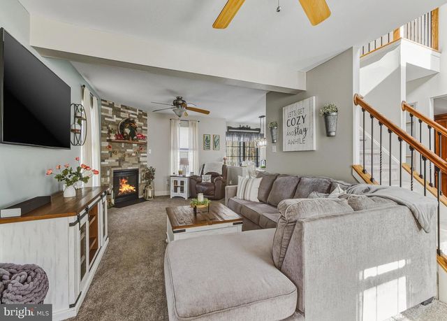 181 ROOSEVELT AVE, Franklinville, NJ 08322