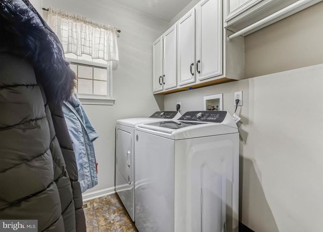 181 ROOSEVELT AVE, Franklinville, NJ 08322