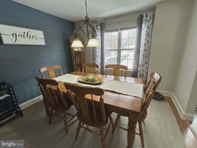 181 ROOSEVELT AVE, Franklinville, NJ 08322