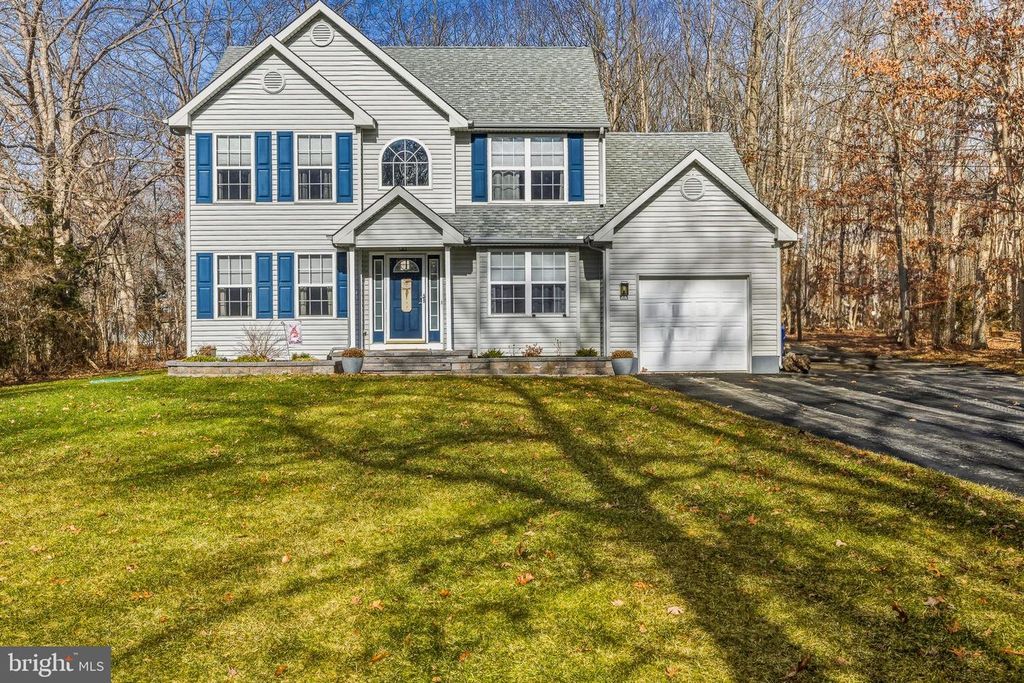 181 ROOSEVELT AVE, Franklinville, NJ 08322