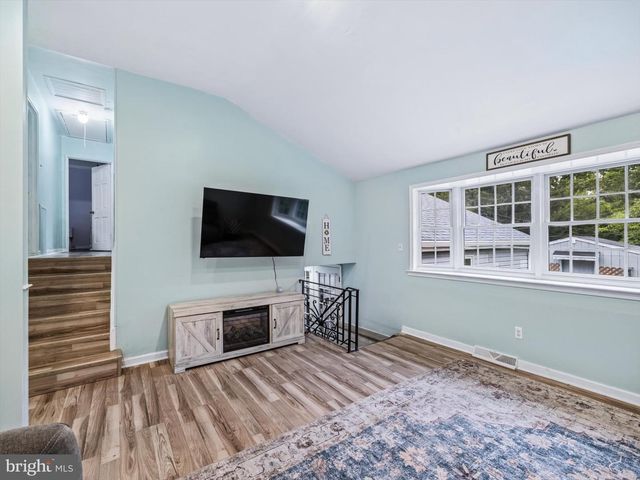 105 OVERLOOK AVE, Willow Grove, PA 19090
