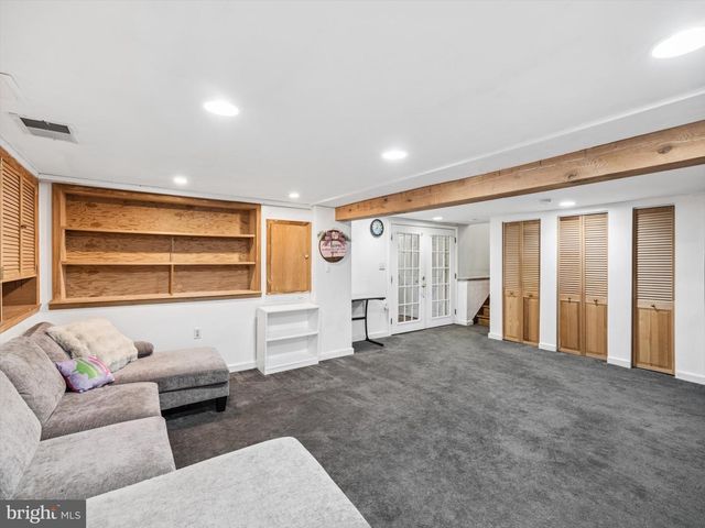 105 OVERLOOK AVE, Willow Grove, PA 19090