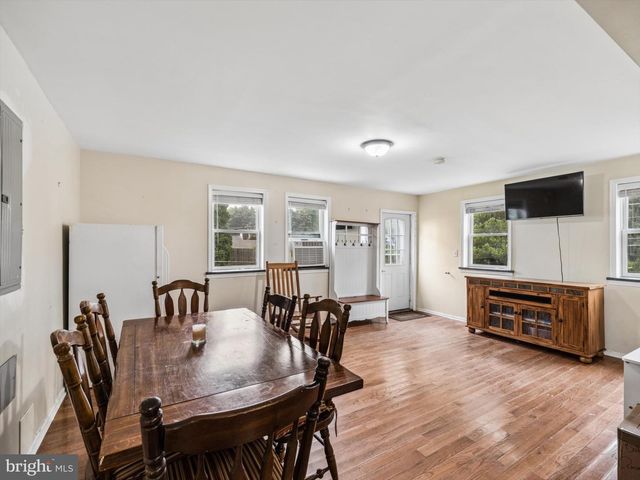 105 OVERLOOK AVE, Willow Grove, PA 19090