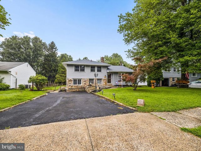 105 OVERLOOK AVE, Willow Grove, PA 19090