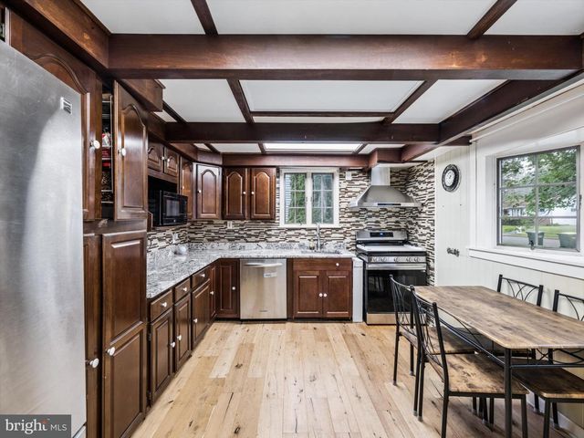 105 OVERLOOK AVE, Willow Grove, PA 19090