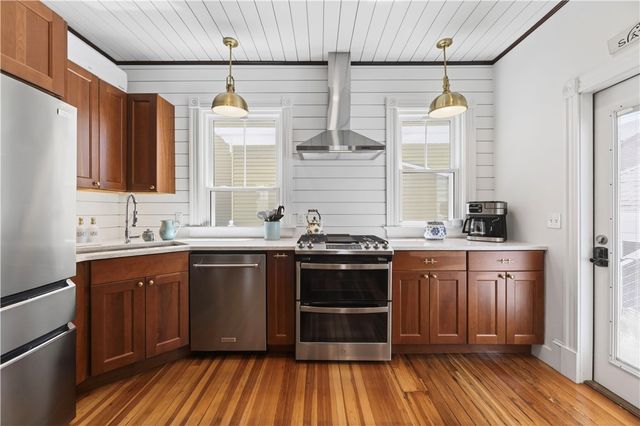 12 Park Street, Newport, RI 02840