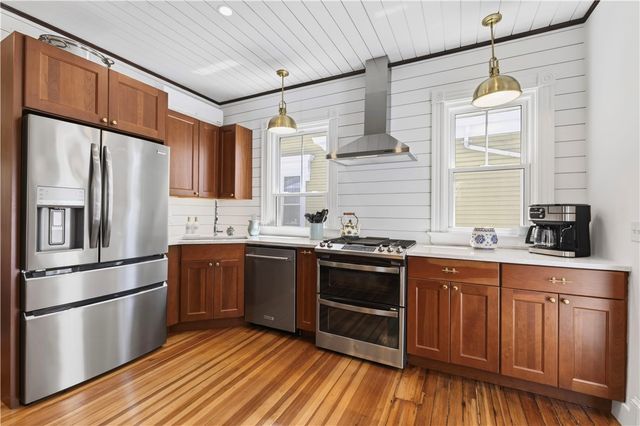 12 Park Street, Newport, RI 02840