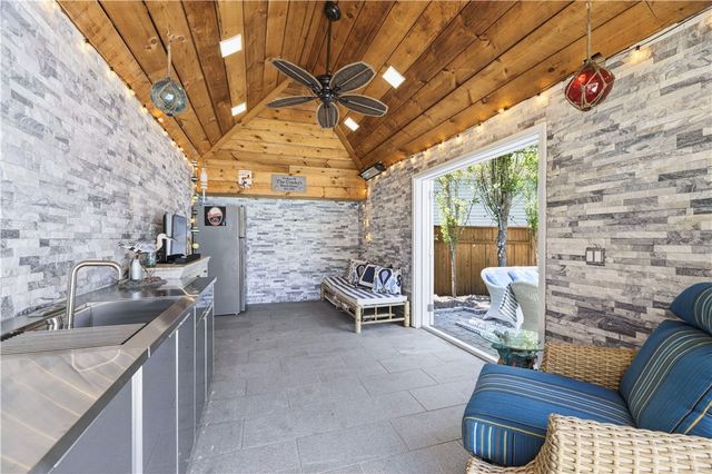 12 Park Street, Newport, RI 02840
