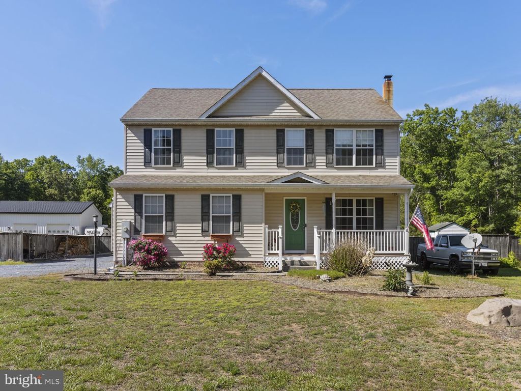 Image 9 of property listing at 43430 BROWNS LN, Leonardtown, MD 20650