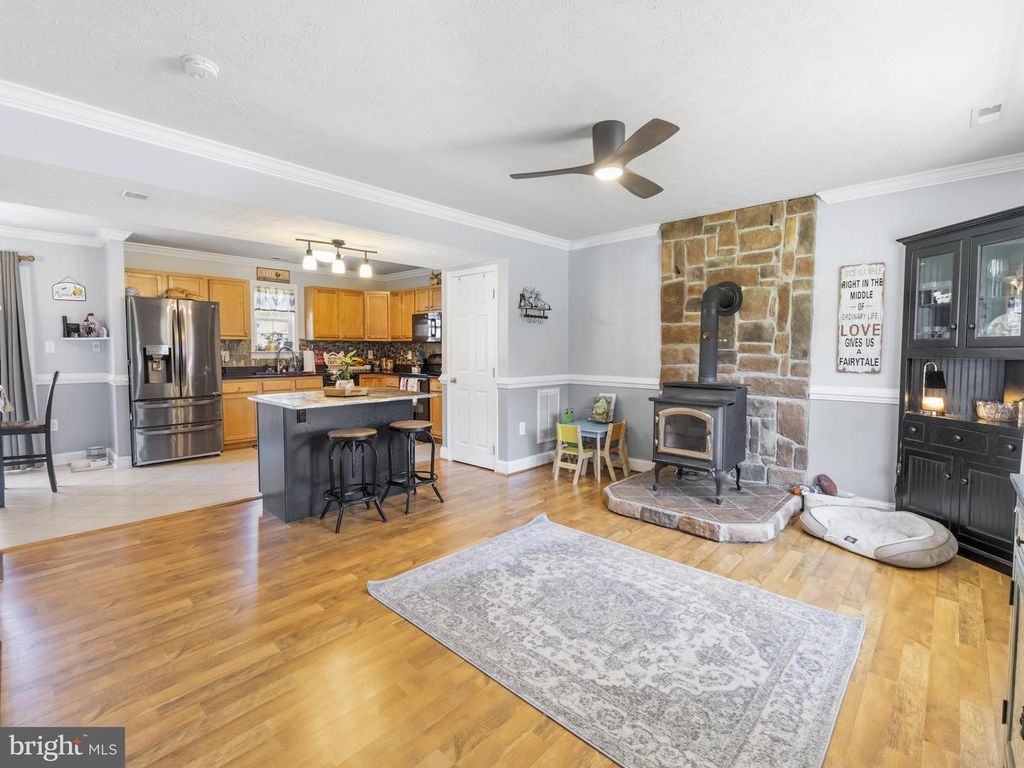 Image 11 of property listing at 43430 BROWNS LN, Leonardtown, MD 20650