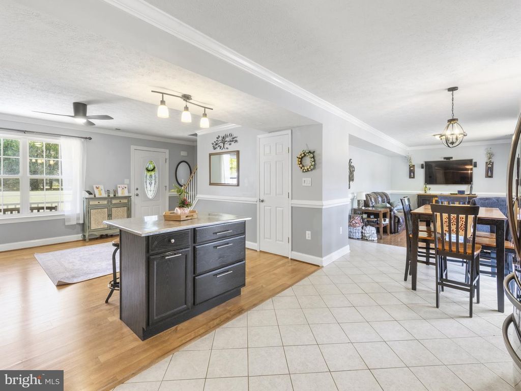Image 17 of property listing at 43430 BROWNS LN, Leonardtown, MD 20650