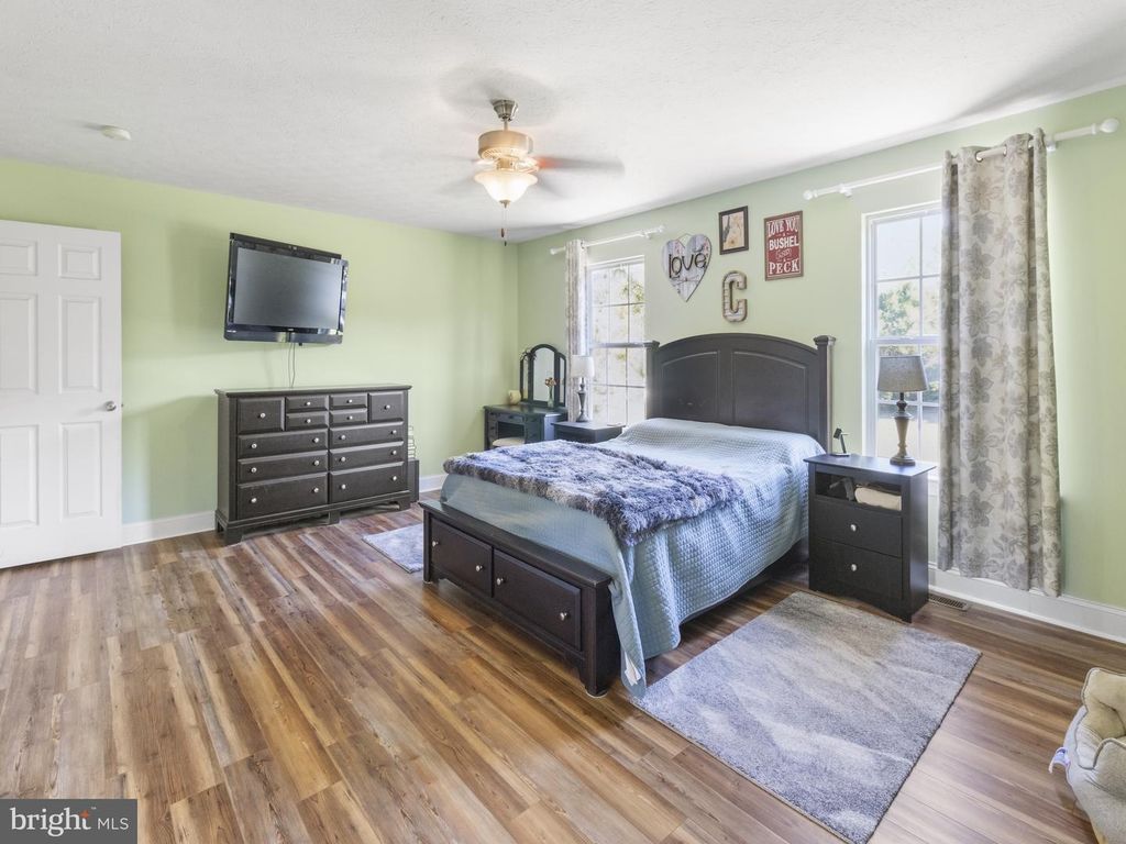 Image 23 of property listing at 43430 BROWNS LN, Leonardtown, MD 20650