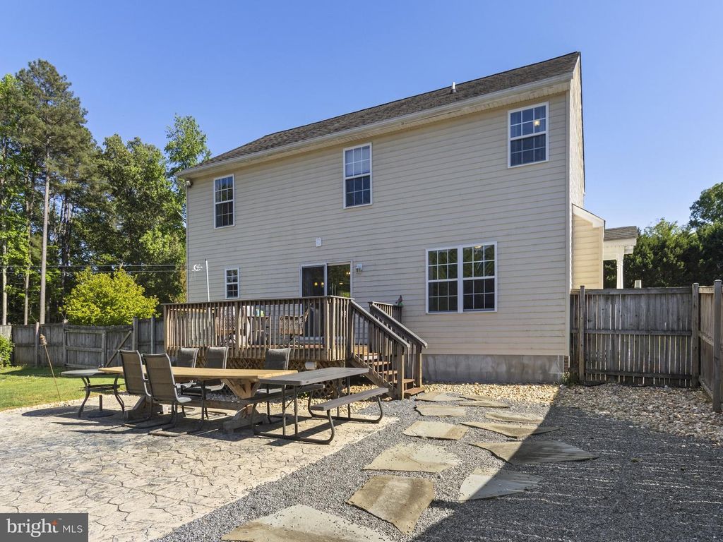 Image 34 of property listing at 43430 BROWNS LN, Leonardtown, MD 20650