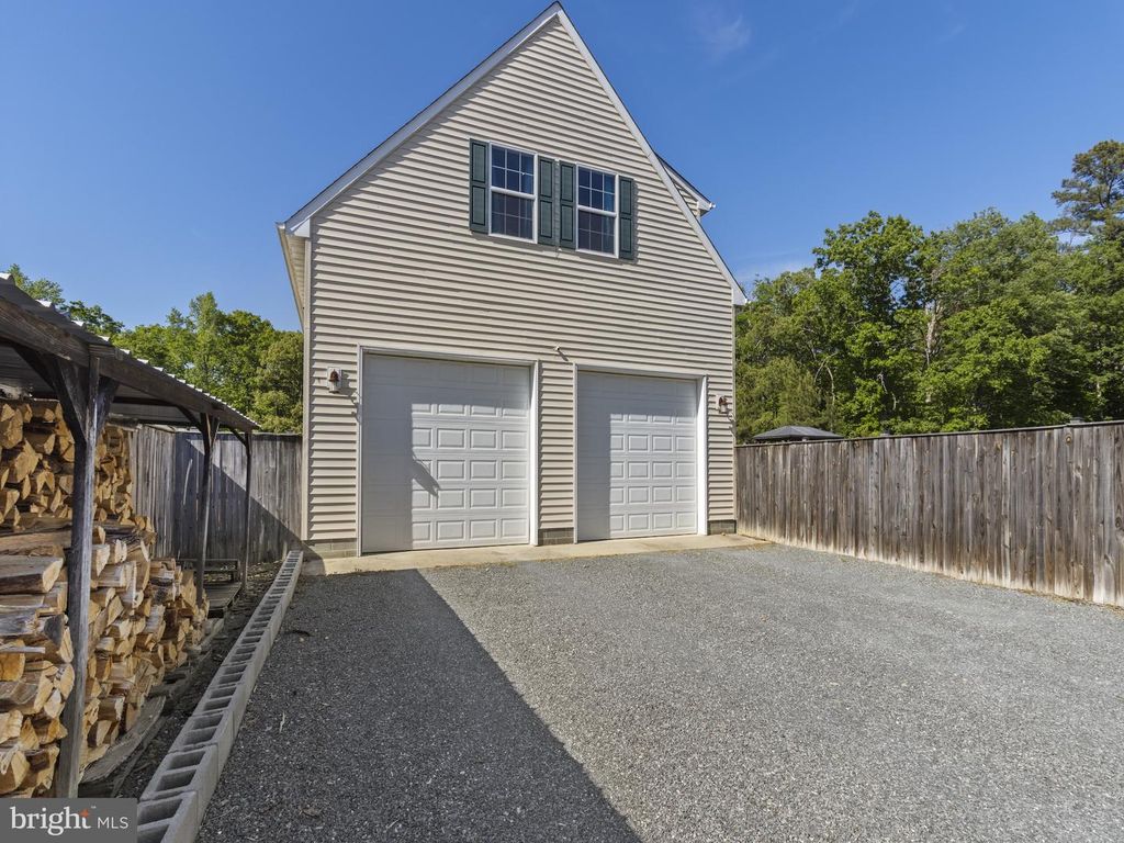 Image 62 of property listing at 43430 BROWNS LN, Leonardtown, MD 20650