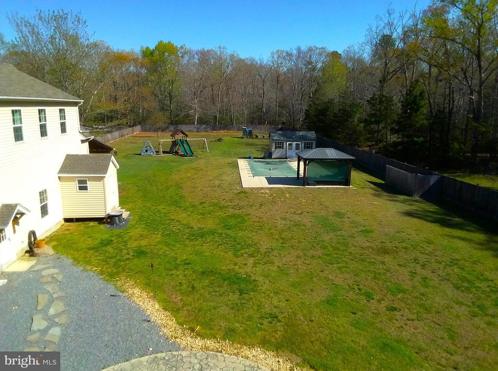 Image 6 of property listing at 43430 BROWNS LN, Leonardtown, MD 20650