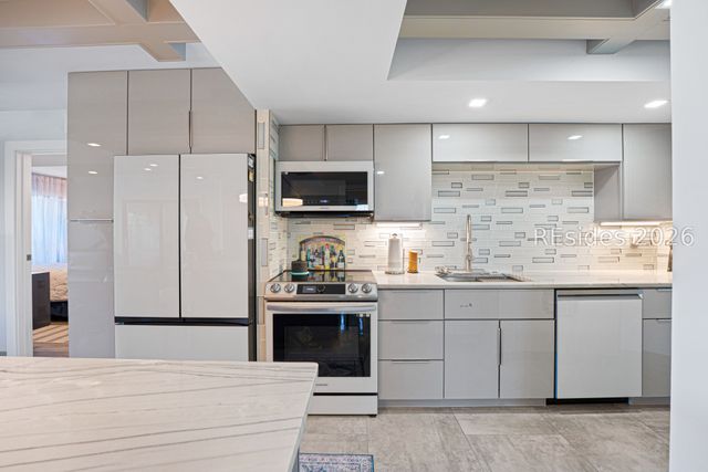 7 Shelter Cove Ln Apt 7549, Hilton Head Island, SC 29928