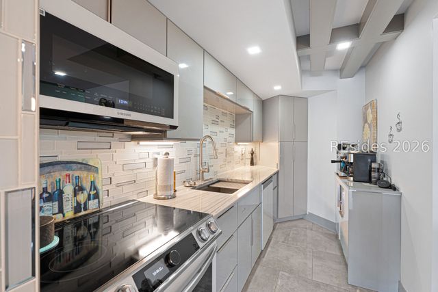 7 Shelter Cove Ln Apt 7549, Hilton Head Island, SC 29928