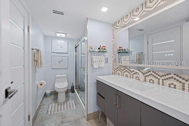 7 Shelter Cove Ln Apt 7549, Hilton Head Island, SC 29928