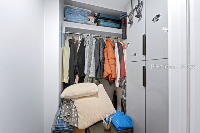 7 Shelter Cove Ln Apt 7549, Hilton Head Island, SC 29928