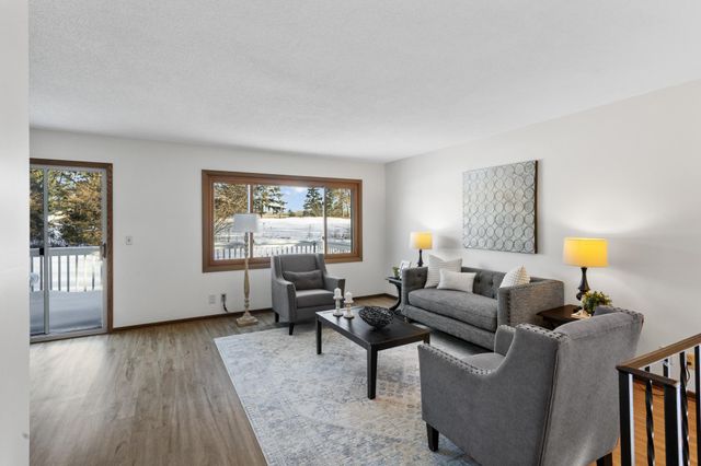 4670 Ridge Cliff Drive, Eagan, MN 55122