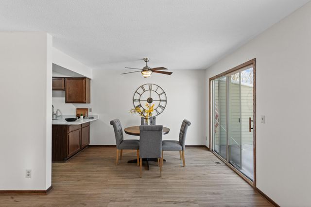 4670 Ridge Cliff Drive, Eagan, MN 55122