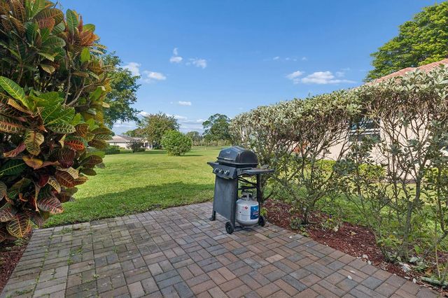13 Fairway, Boynton Beach, FL 33436