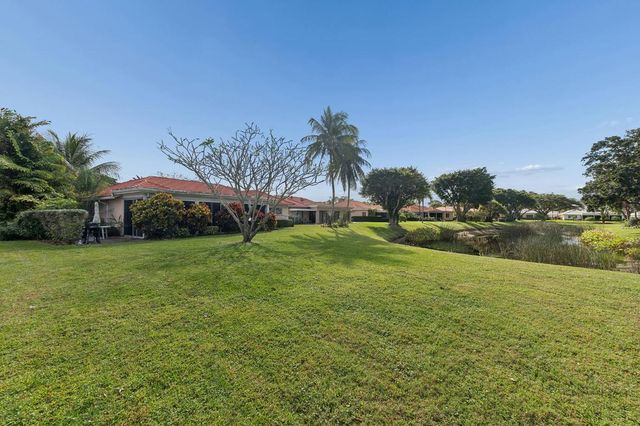 13 Fairway, Boynton Beach, FL 33436