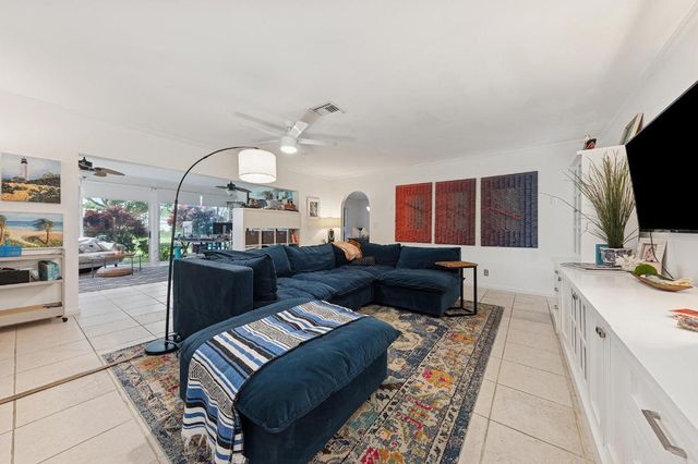 13 Fairway, Boynton Beach, FL 33436