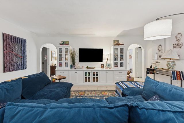 13 Fairway, Boynton Beach, FL 33436