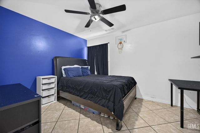 5808 Spring Blossom Street, Bakersfield, CA 93313
