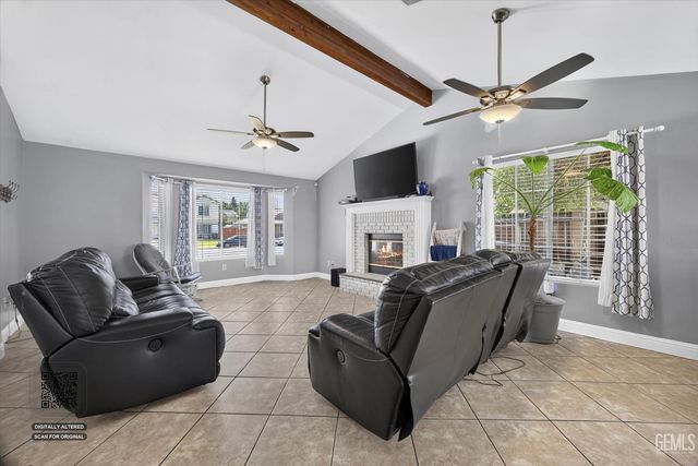 5808 Spring Blossom Street, Bakersfield, CA 93313