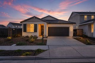 976 Garzas St, Lathrop, CA 95330