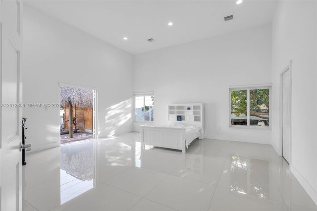 5330 SW 7th Street, Miami, FL 33134