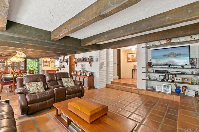 6036 Rainbow Heights Road, Fallbrook, CA 92028