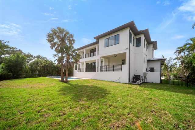 626 BUTTONWOOD DRIVE, Longboat Key, FL 34228