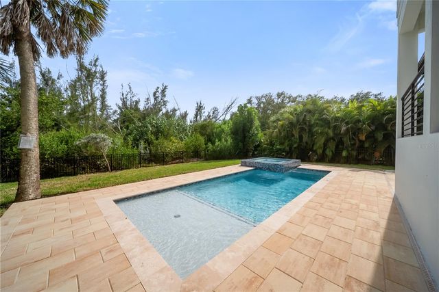 626 BUTTONWOOD DRIVE, Longboat Key, FL 34228