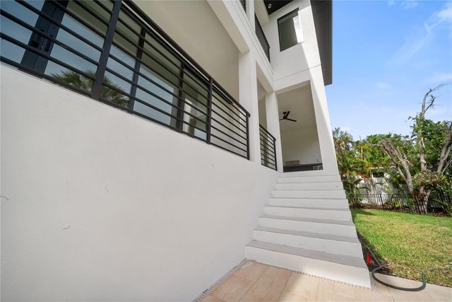 626 BUTTONWOOD DRIVE, Longboat Key, FL 34228