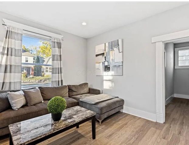 387 E 17th Avenue, Columbus, OH 43201