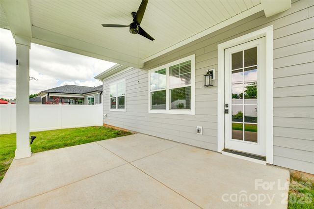 13702 Tranquil Day Drive, Matthews, NC 28105