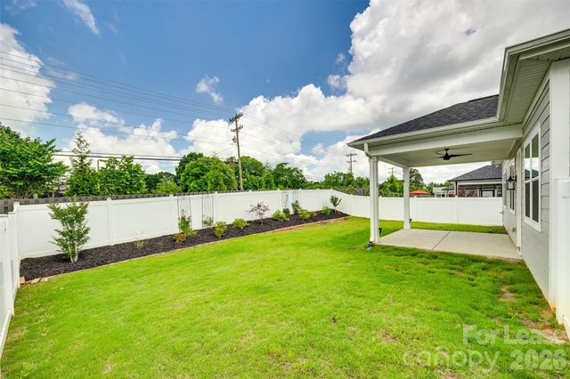 13702 Tranquil Day Drive, Matthews, NC 28105