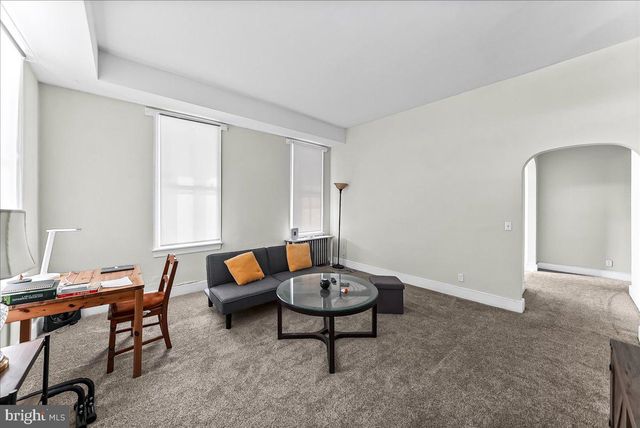 205 LONDON GROVE RD, West Grove, PA 19390