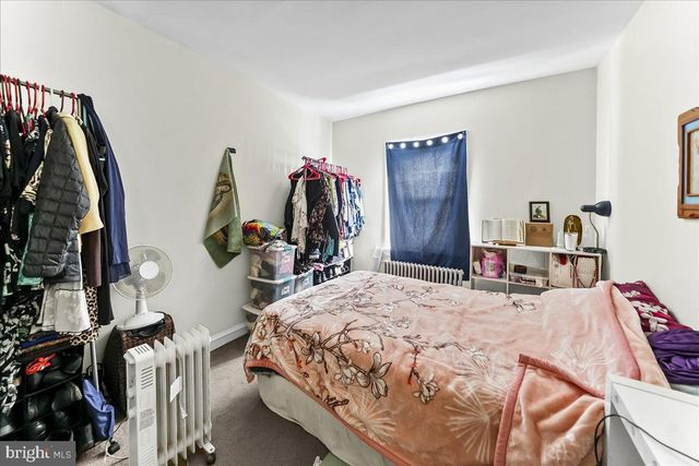 205 LONDON GROVE RD, West Grove, PA 19390