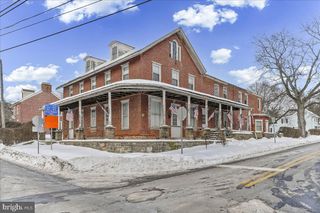 205 LONDON GROVE RD, West Grove, PA 19390