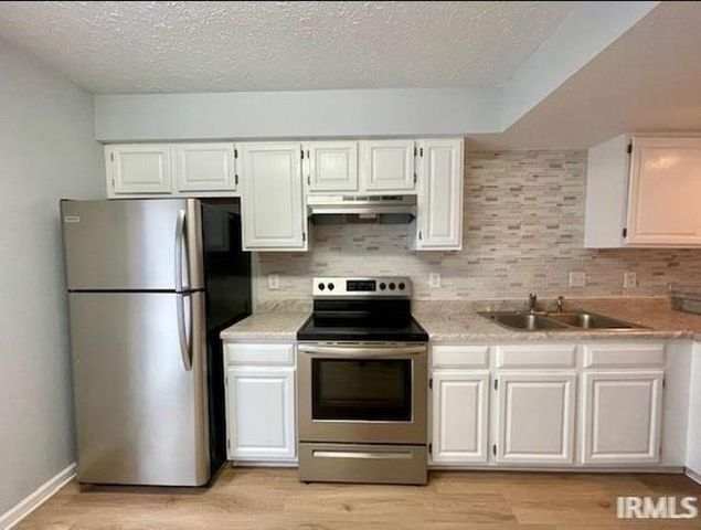648 Sherwood Hills Drive, Bloomington, IN 47401