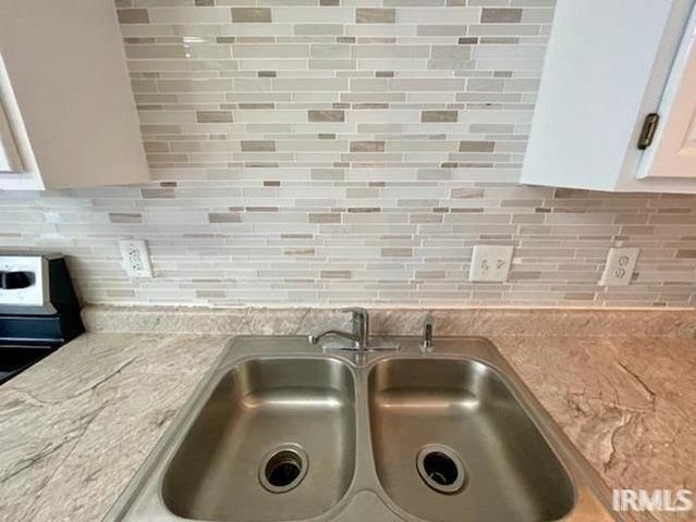 648 Sherwood Hills Drive, Bloomington, IN 47401