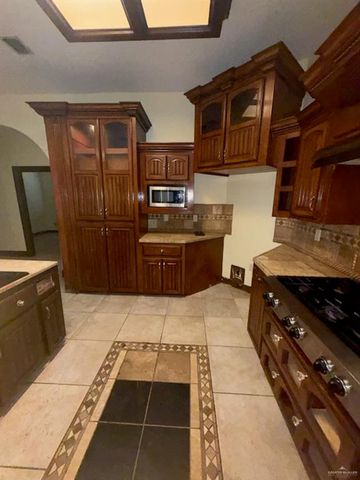 2602 Santa Esperanza Street, Mission, TX 78572