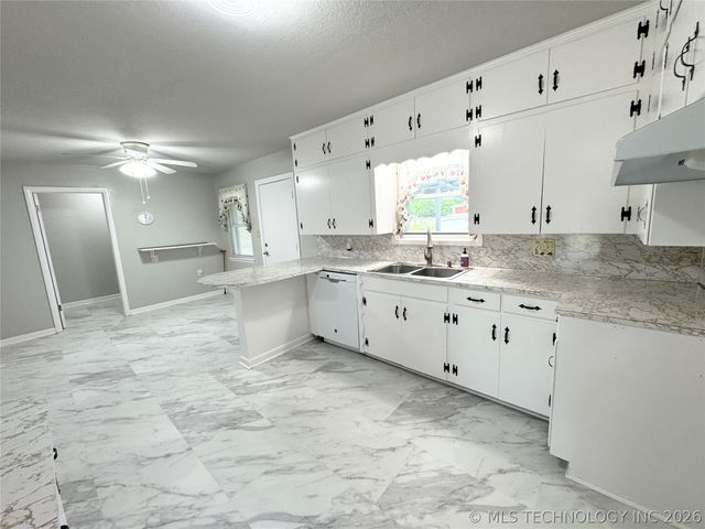 1103 Springdale Road, Ardmore, OK 73401