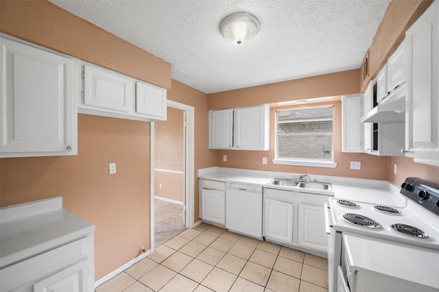 4027 Brookhead Trail, Houston, TX 77066